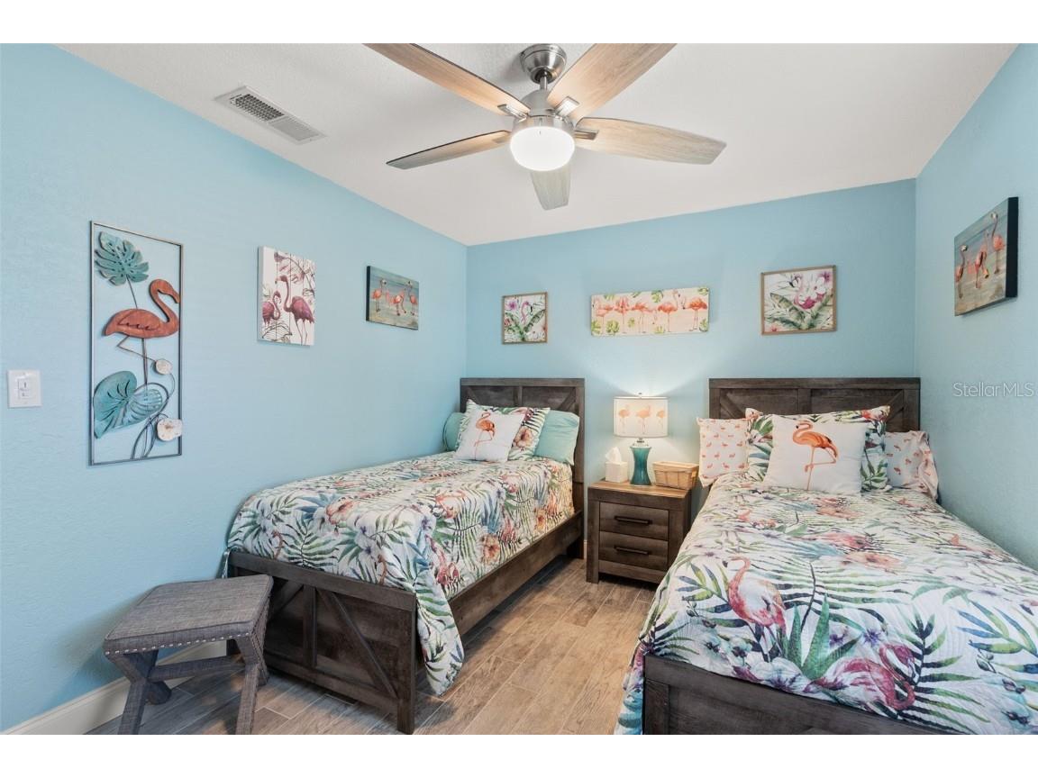 5243 Beach Drive SE #B Saint Petersburg FL 33705 TB8429088 image25