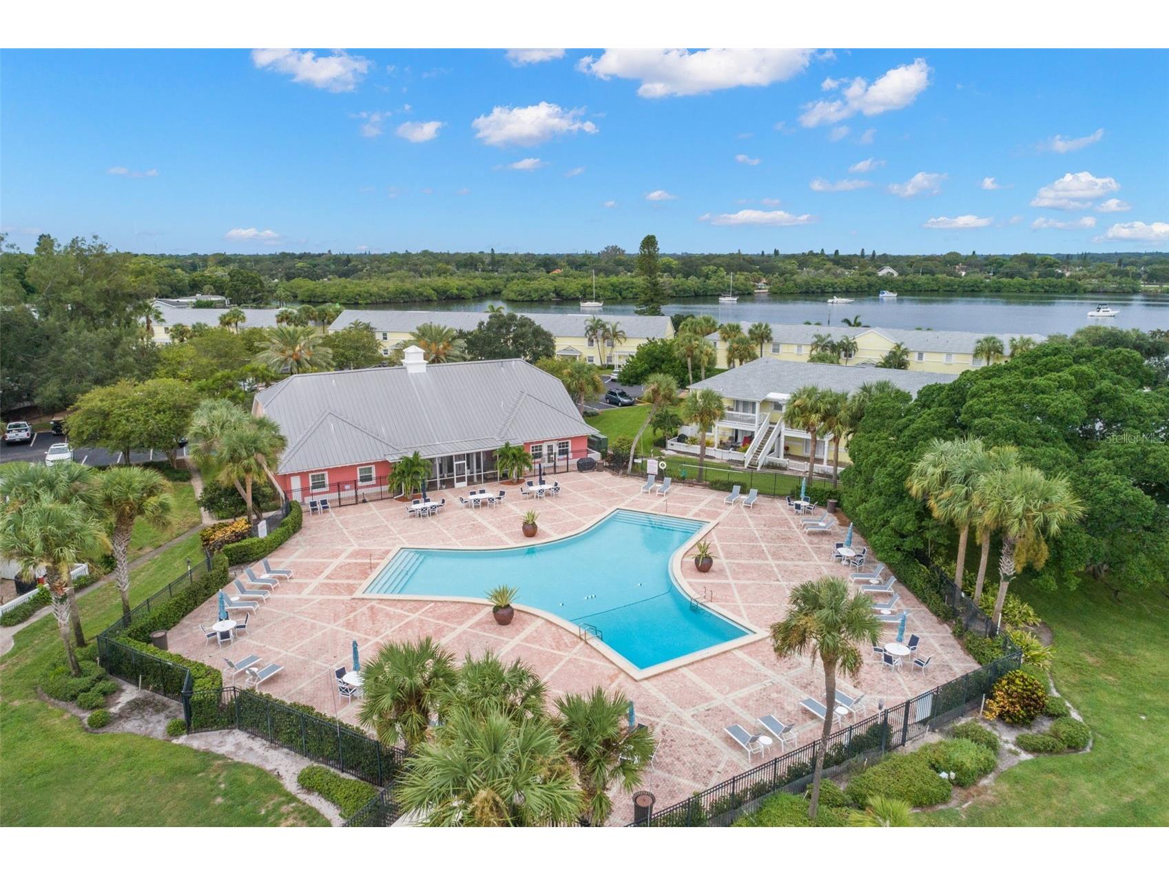 5243 Beach Drive SE #B Saint Petersburg FL 33705 TB8497172 image29