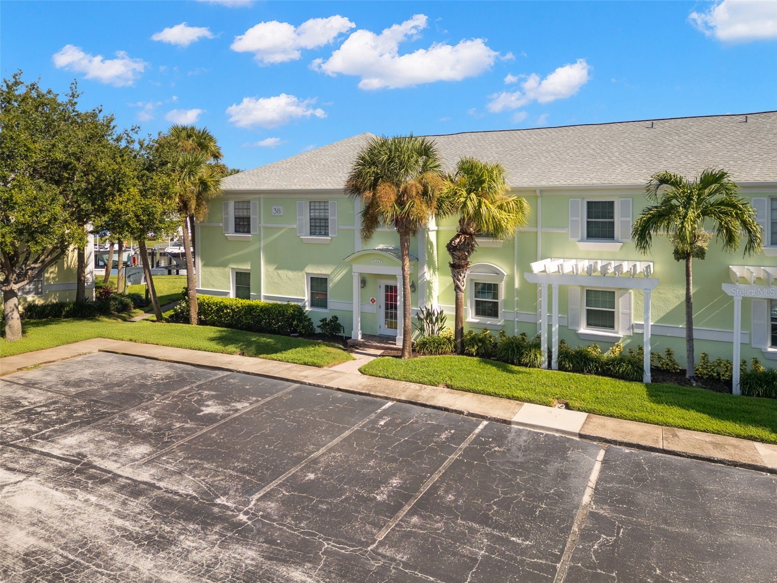 5243 Beach Drive SE #B Saint Petersburg FL 33705 TB8497172 image3