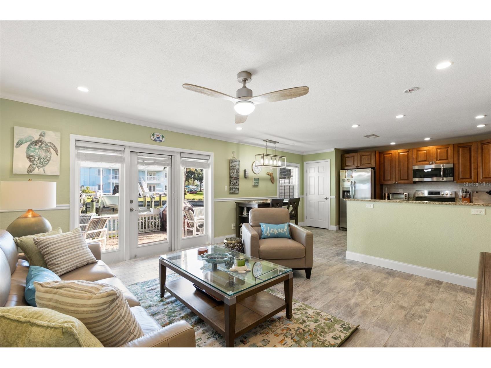 5243 Beach Drive SE #B Saint Petersburg FL 33705 TB8497172 image4