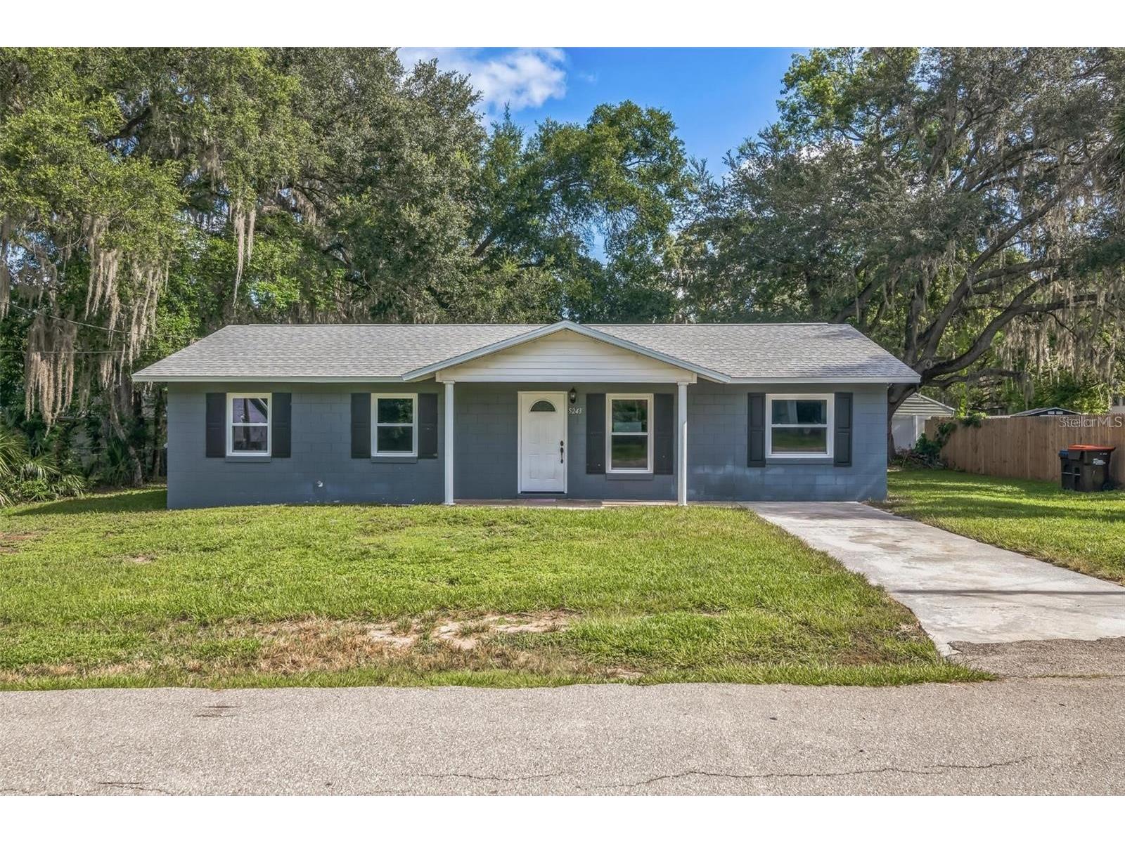 5243 SE 114th Street Belleview FL 34420 R4911130 image1