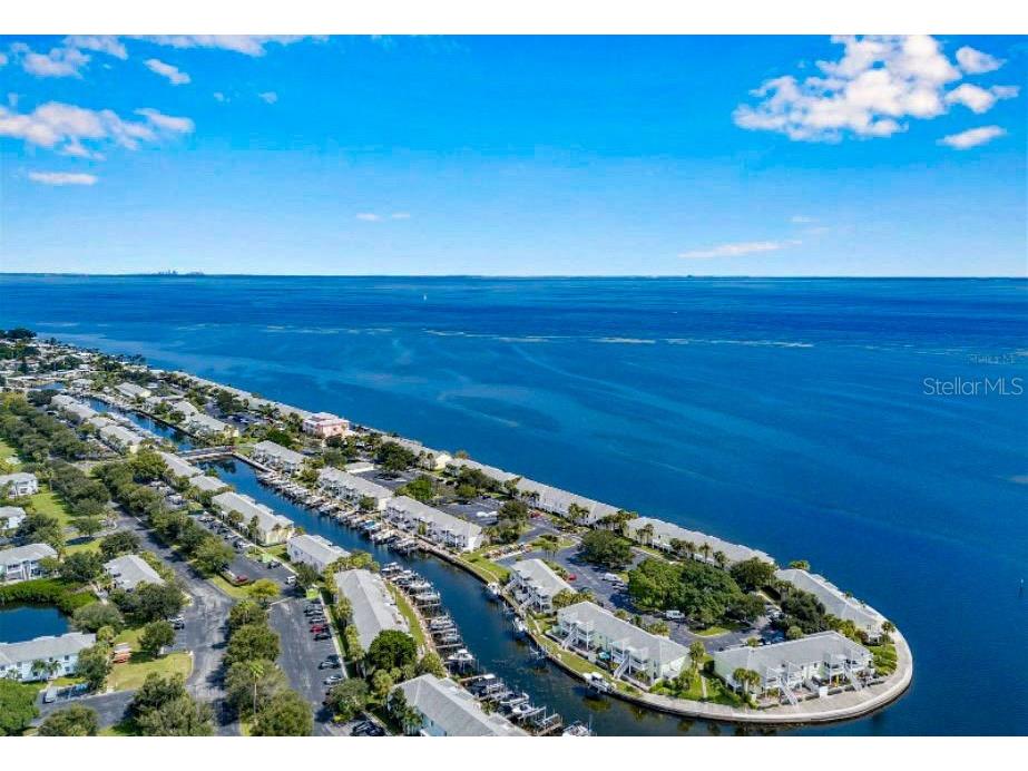 5245 Coquina Key Drive SE #C FURNISHED Saint Petersburg FL 33705 U8193446 image1