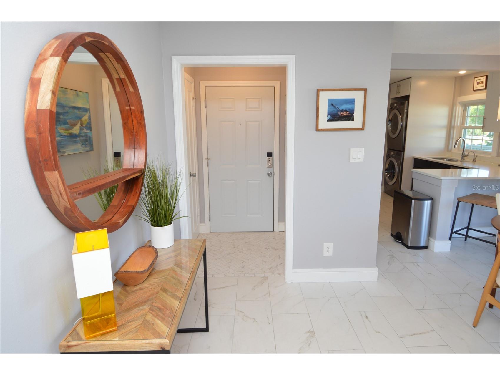 5245 Coquina Key Drive SE #D Saint Petersburg FL 33705 TB8479406 image5