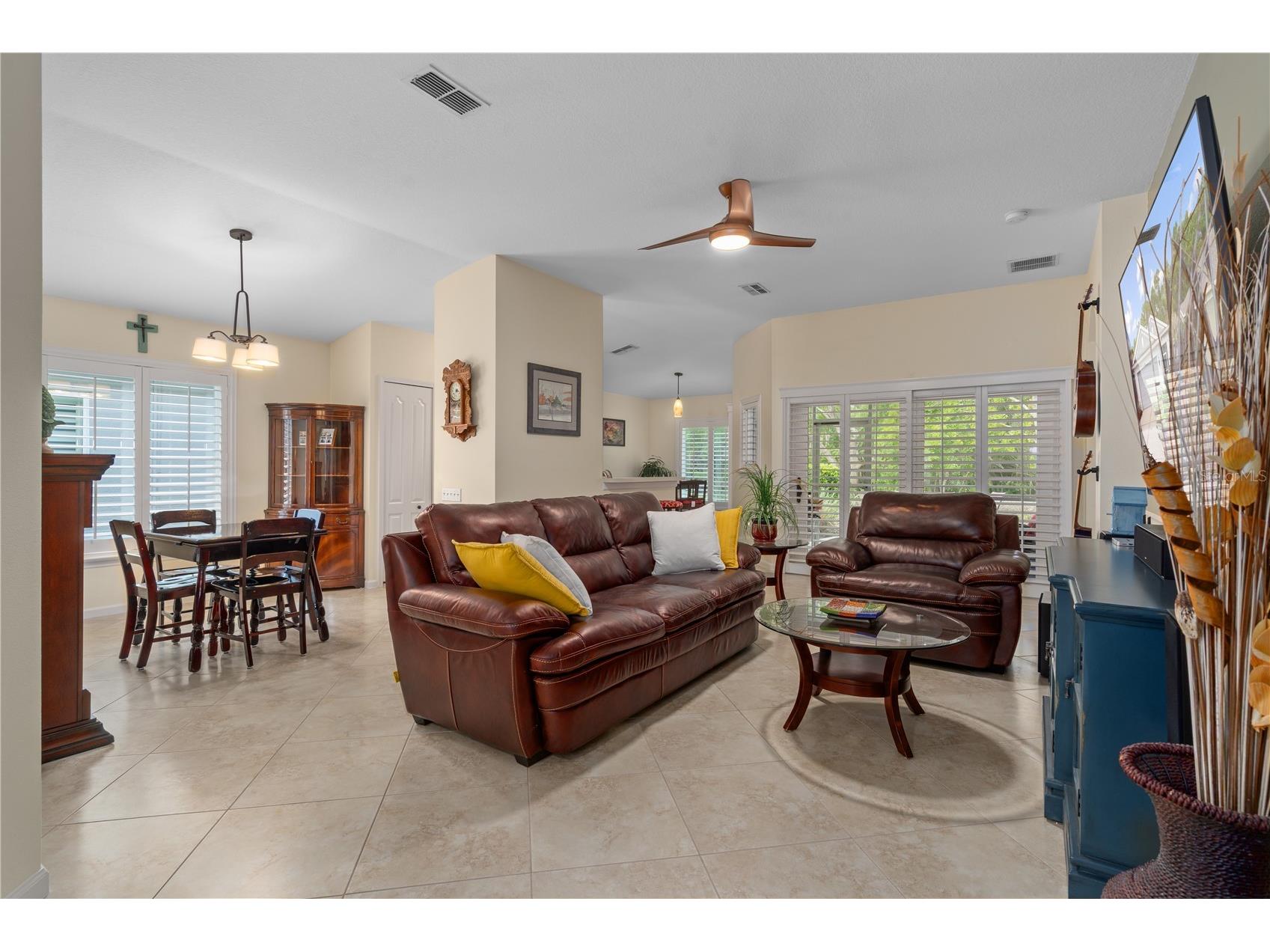 5245 Gato Del Sol Circle Wesley Chapel FL 33544 TB8494196 image16