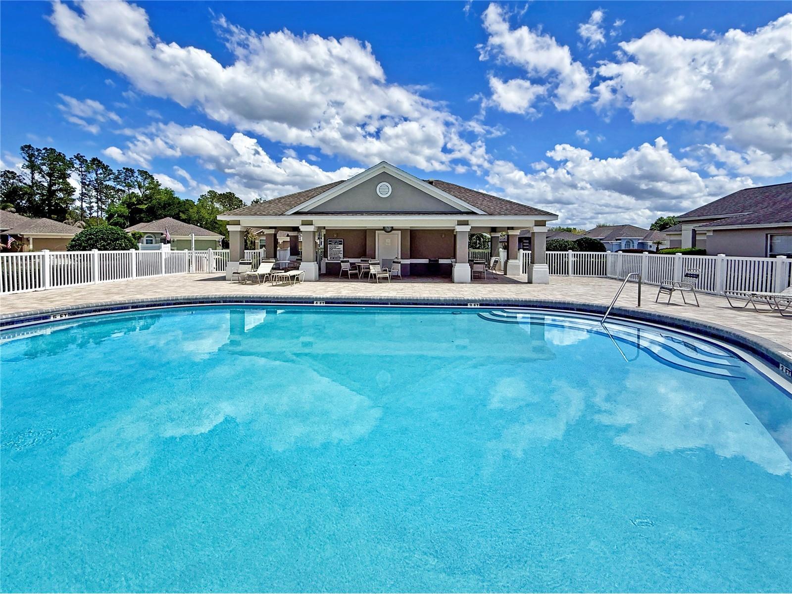5245 Gato Del Sol Circle Wesley Chapel FL 33544 TB8494196 image2