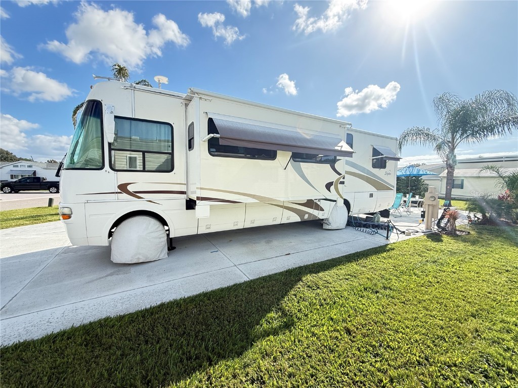 5245 Island View Circle N Polk City FL 33868 P4936717 image34