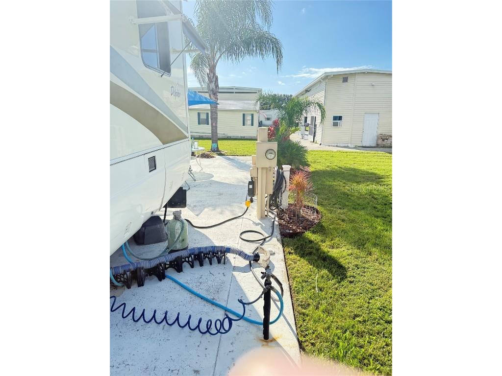 5245 Island View Circle N Polk City FL 33868 P4936717 image35