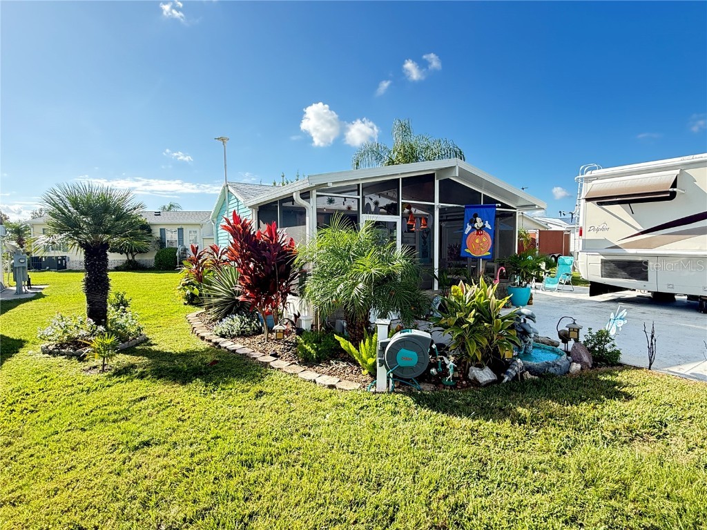 5245 Island View Circle N Polk City FL 33868 P4936717 image5