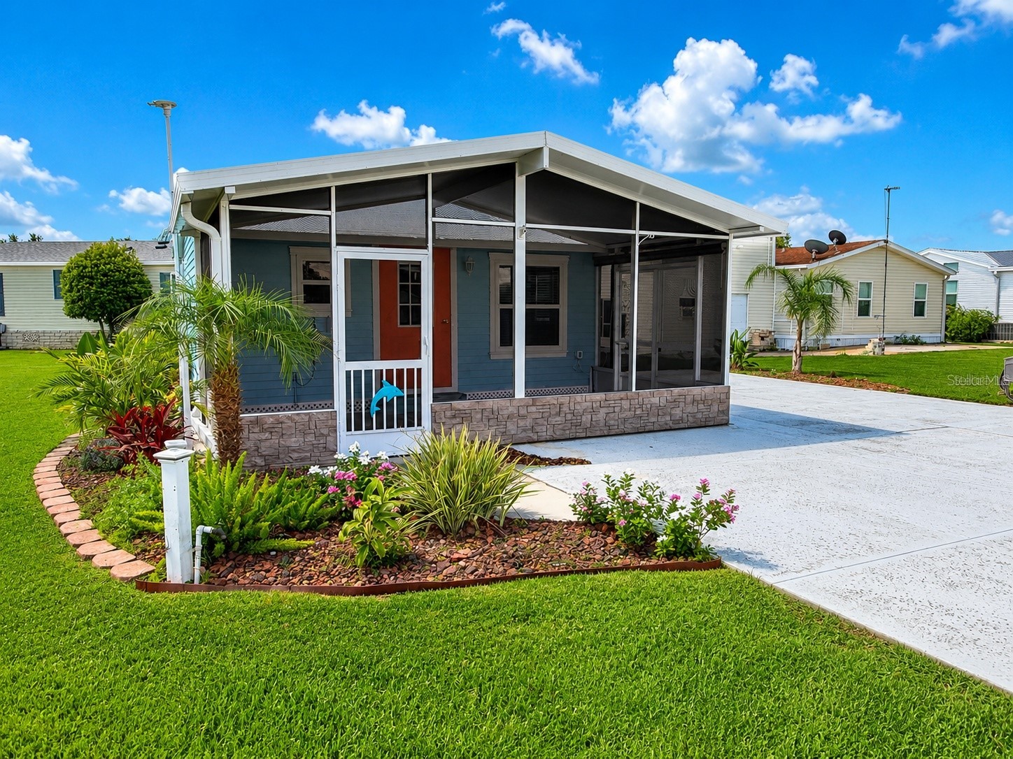 5245 Island View Circle N Polk City FL 33868 P4939161 image1