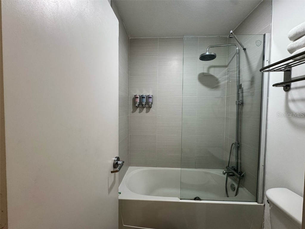 5245 W Irlo Bronson Memorial Highway #210 Kissimmee FL 34746 S5125721 image8