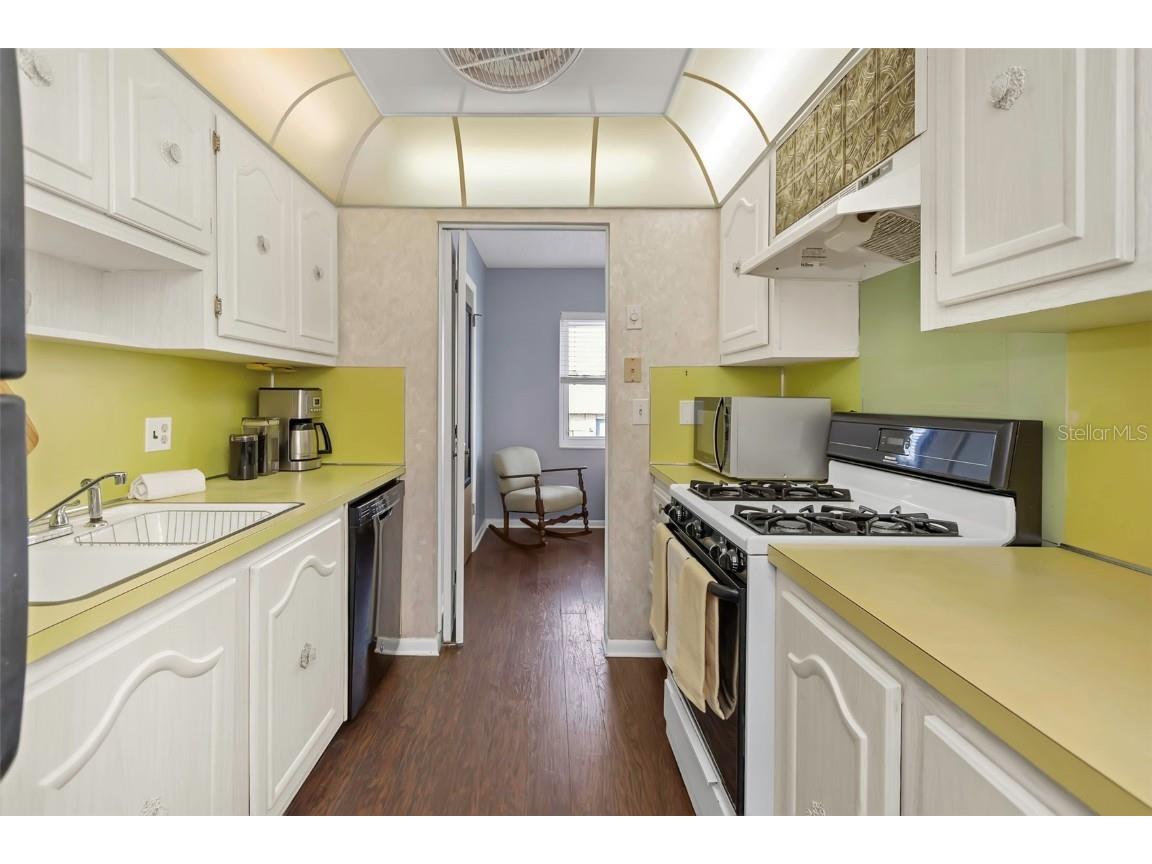 5246 81st Street N #24 Saint Petersburg FL 33709 TB8453925 image10