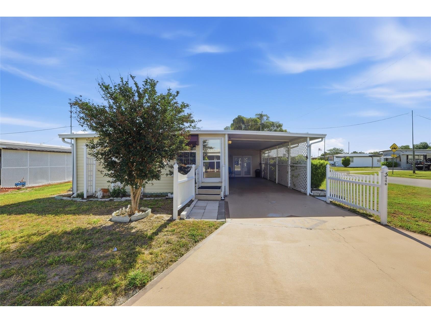 5246 Amanda Street Zephyrhills FL 33542 TB8501468 image1