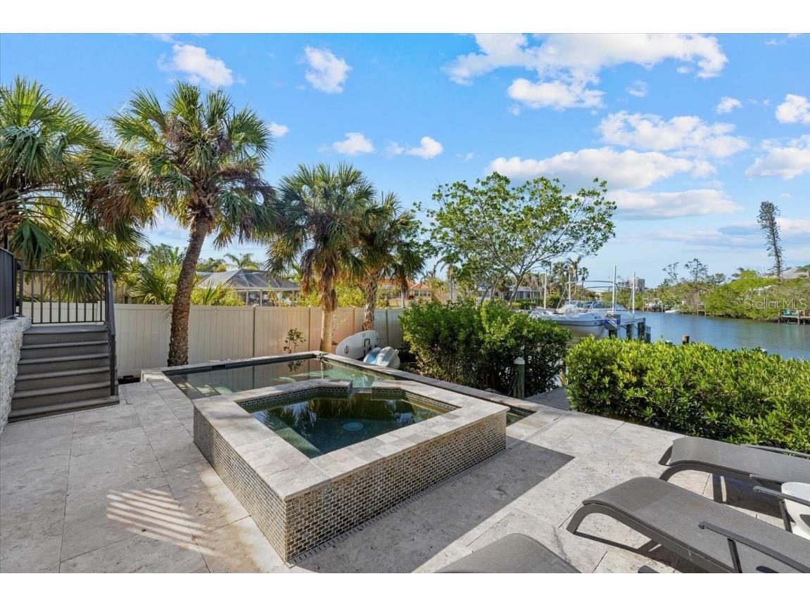 5246 Avenida Del Mare Sarasota FL 34242 - GRAND CANAL A4668272 image18