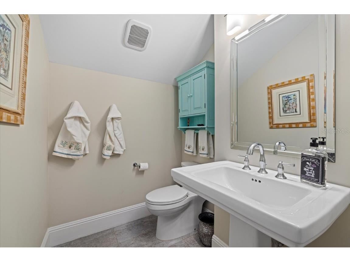 5246 Avenida Del Mare Sarasota FL 34242 - GRAND CANAL A4668272 image39