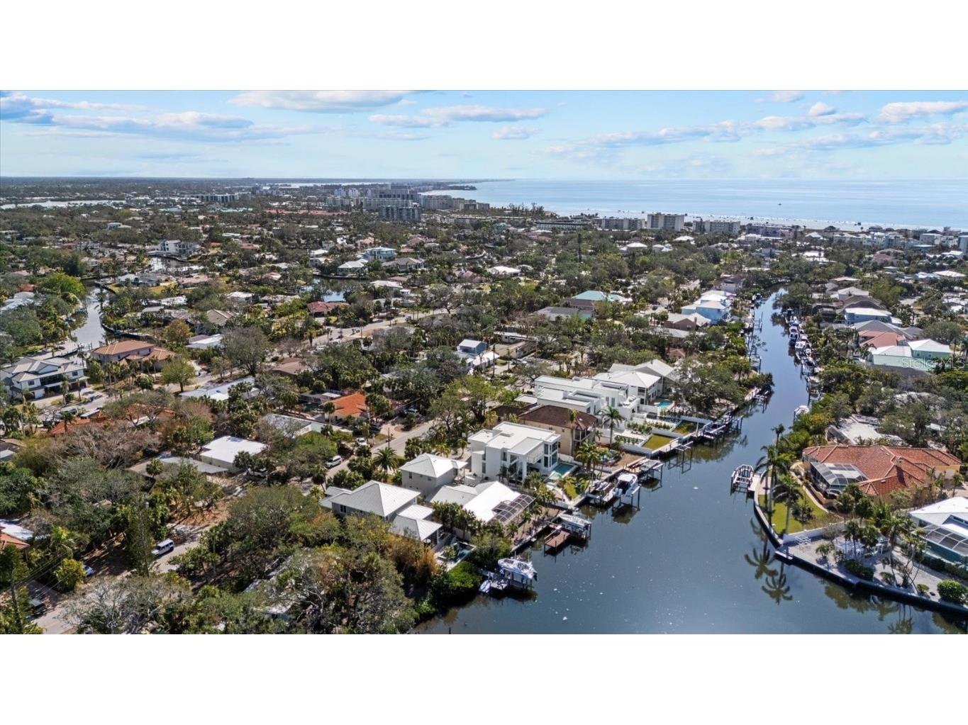 5246 Avenida Del Mare Sarasota FL 34242 - GRAND CANAL A4668272 image48