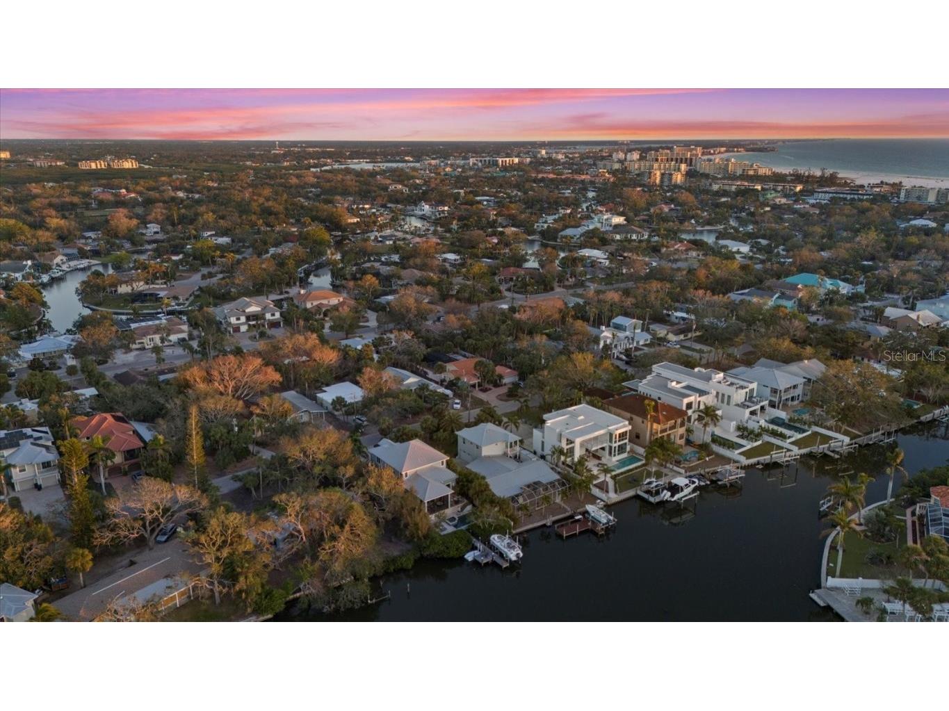 5246 Avenida Del Mare Sarasota FL 34242 - GRAND CANAL A4668272 image57