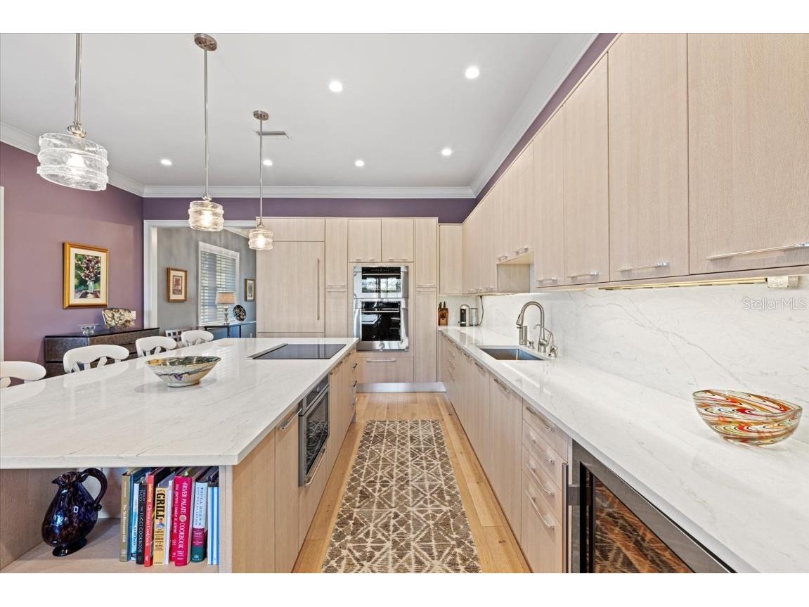 5246 Avenida Del Mare Sarasota FL 34242 - GRAND CANAL A4668272 image8