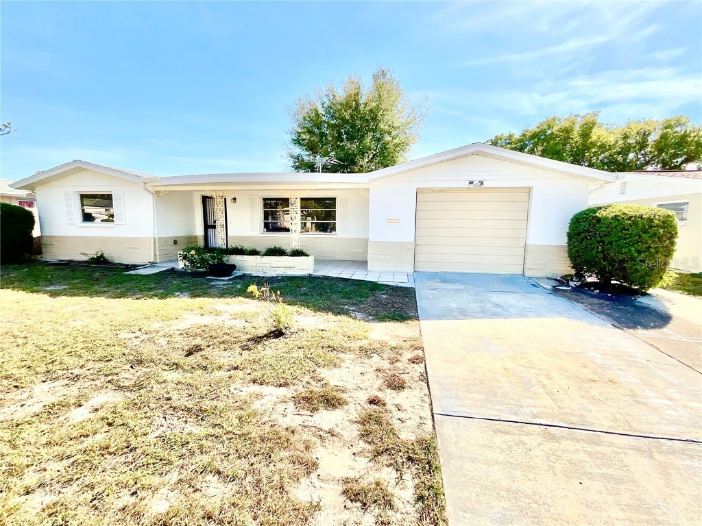 5246 Bluejay Drive Holiday FL 34690 U8220153 image1