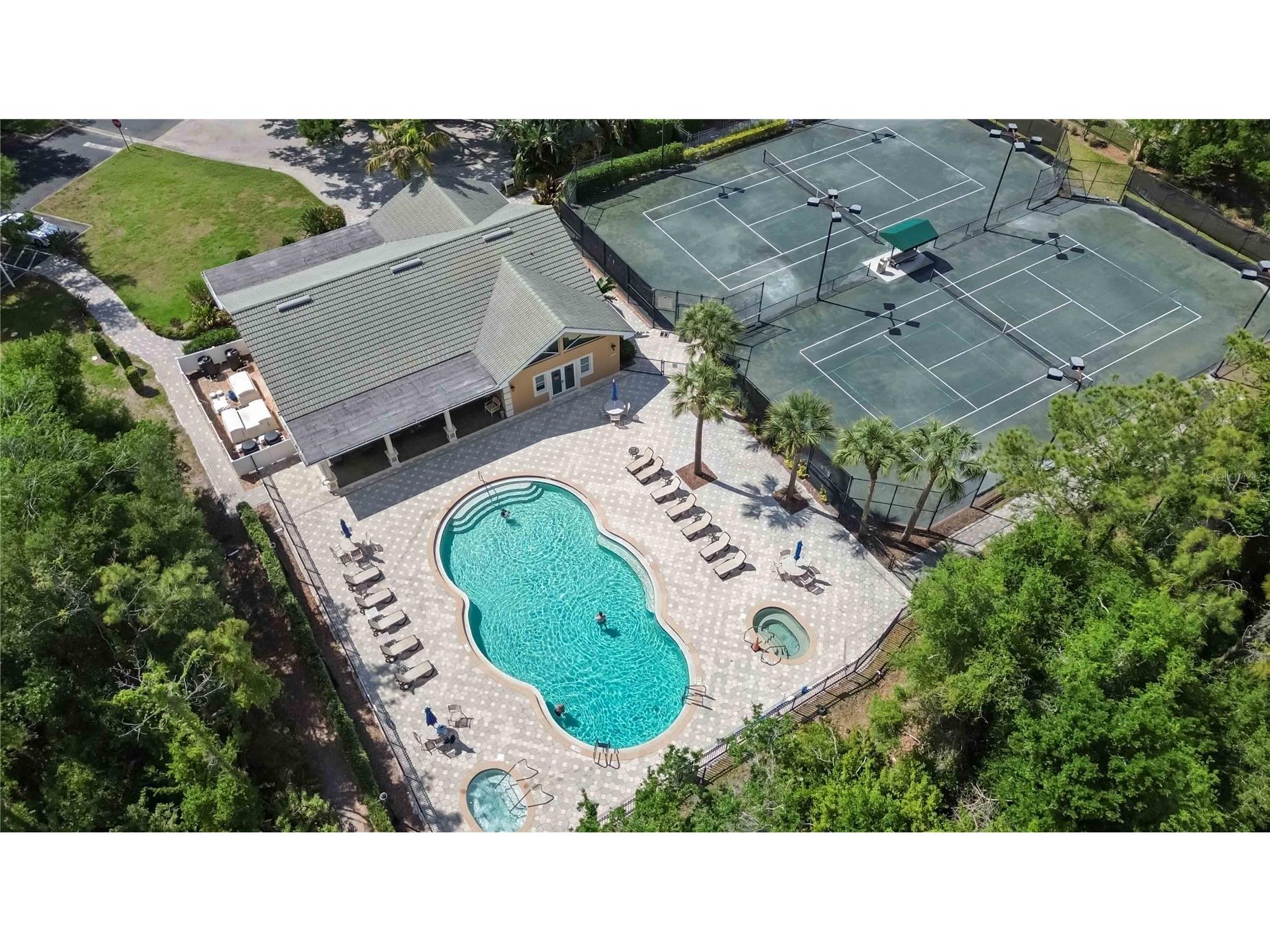 5246 Manorwood Drive #4C Sarasota FL 34235 A4688263 image32