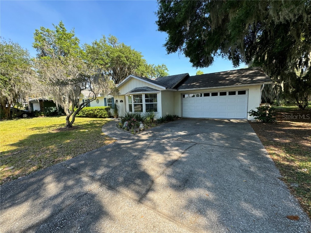 5246 Royal Oak Drive Fruitland Park FL 34731 G5080725 image1