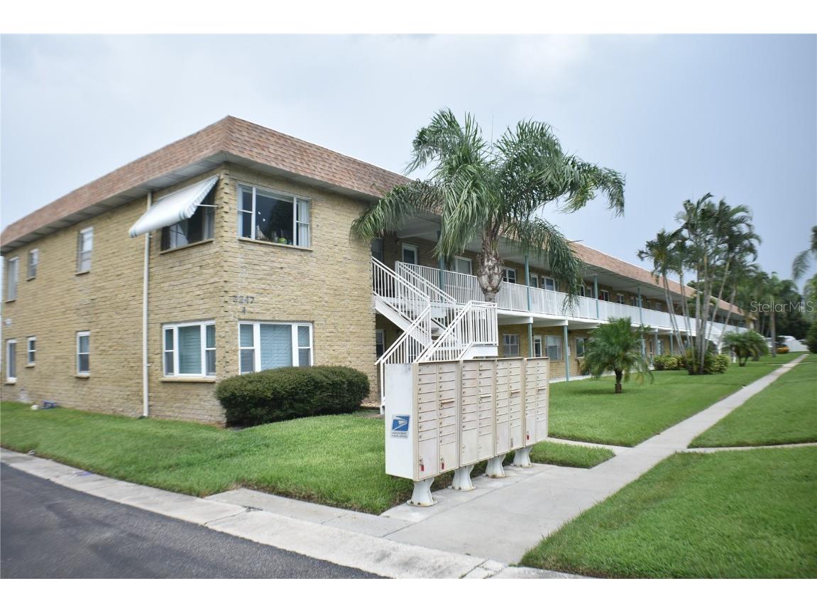 5247 81st Street N #17 Saint Petersburg FL 33709 U8214752 image1