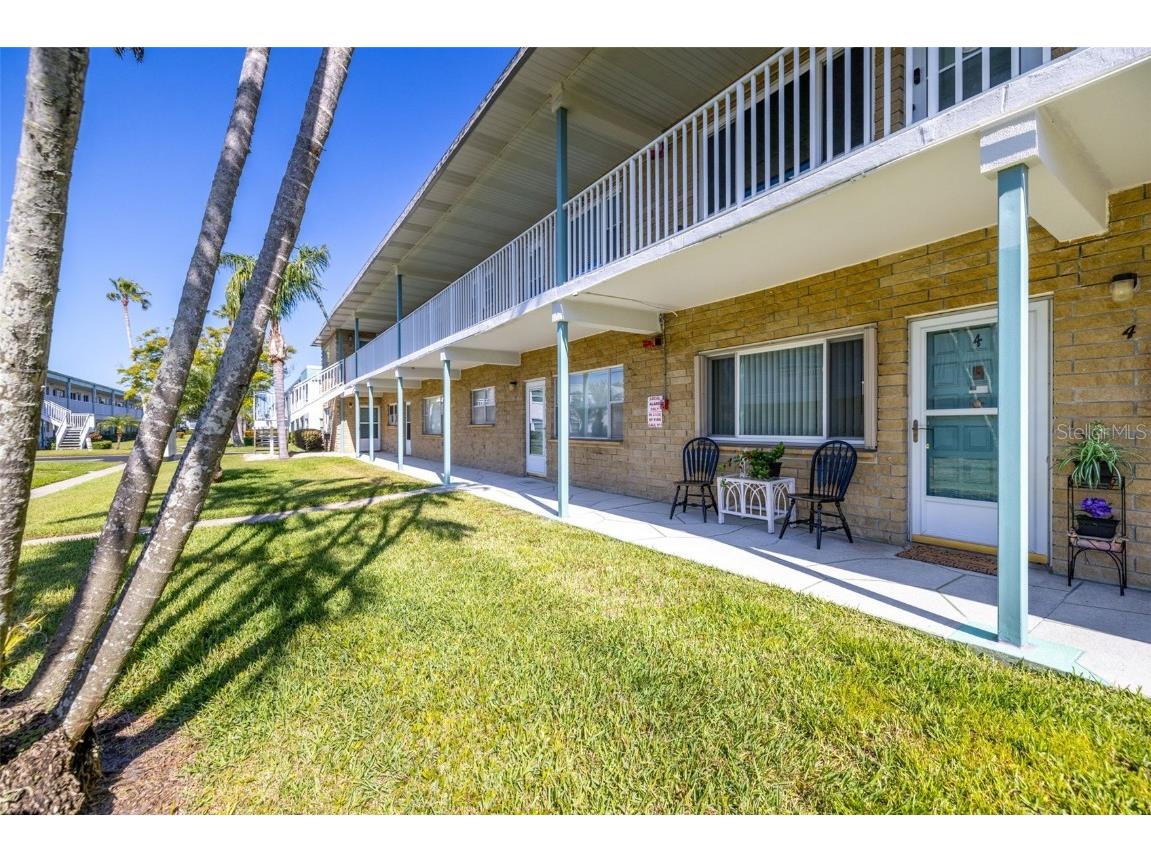 5247 81st Street N #4 Saint Petersburg FL 33709 TB8374830 image1