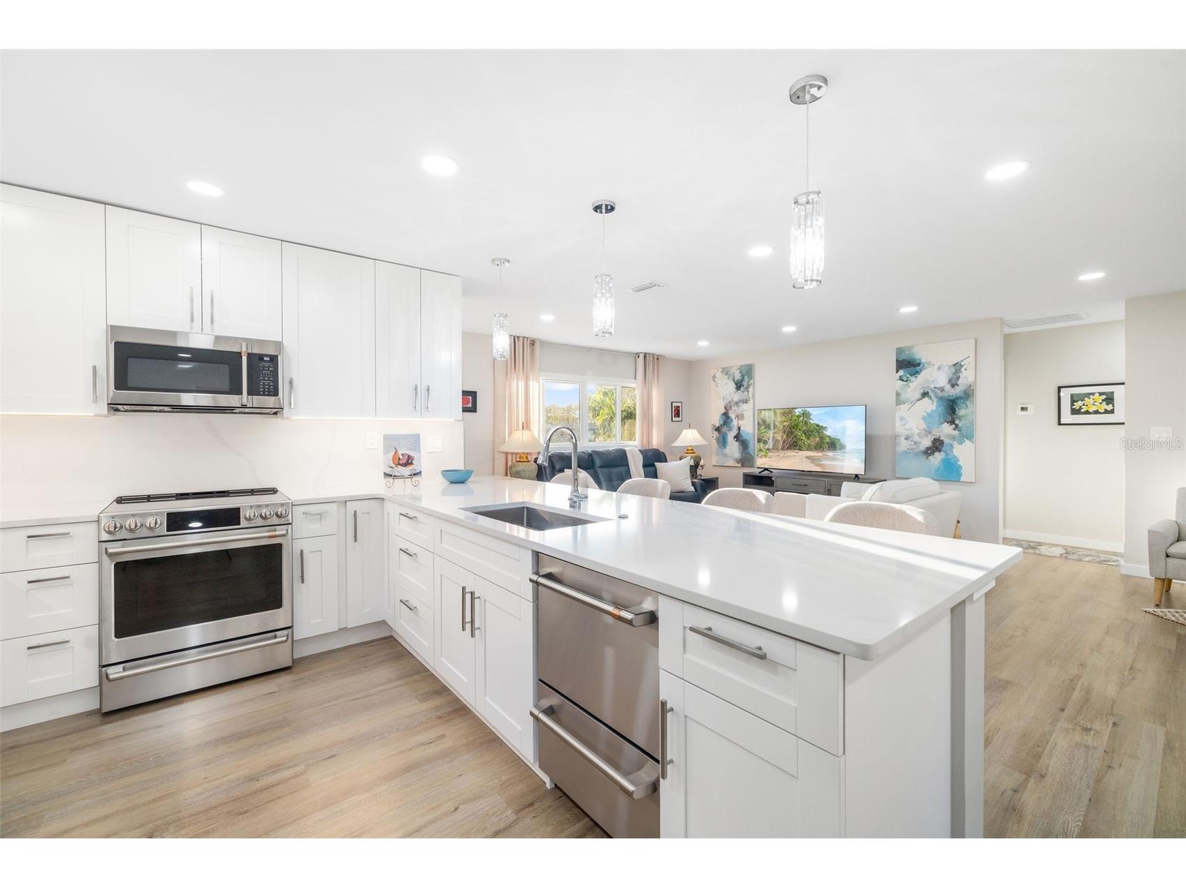 5247 Carmilfra Drive Sarasota FL 34231 - PHILLIPPI CREEK A4678319 image11