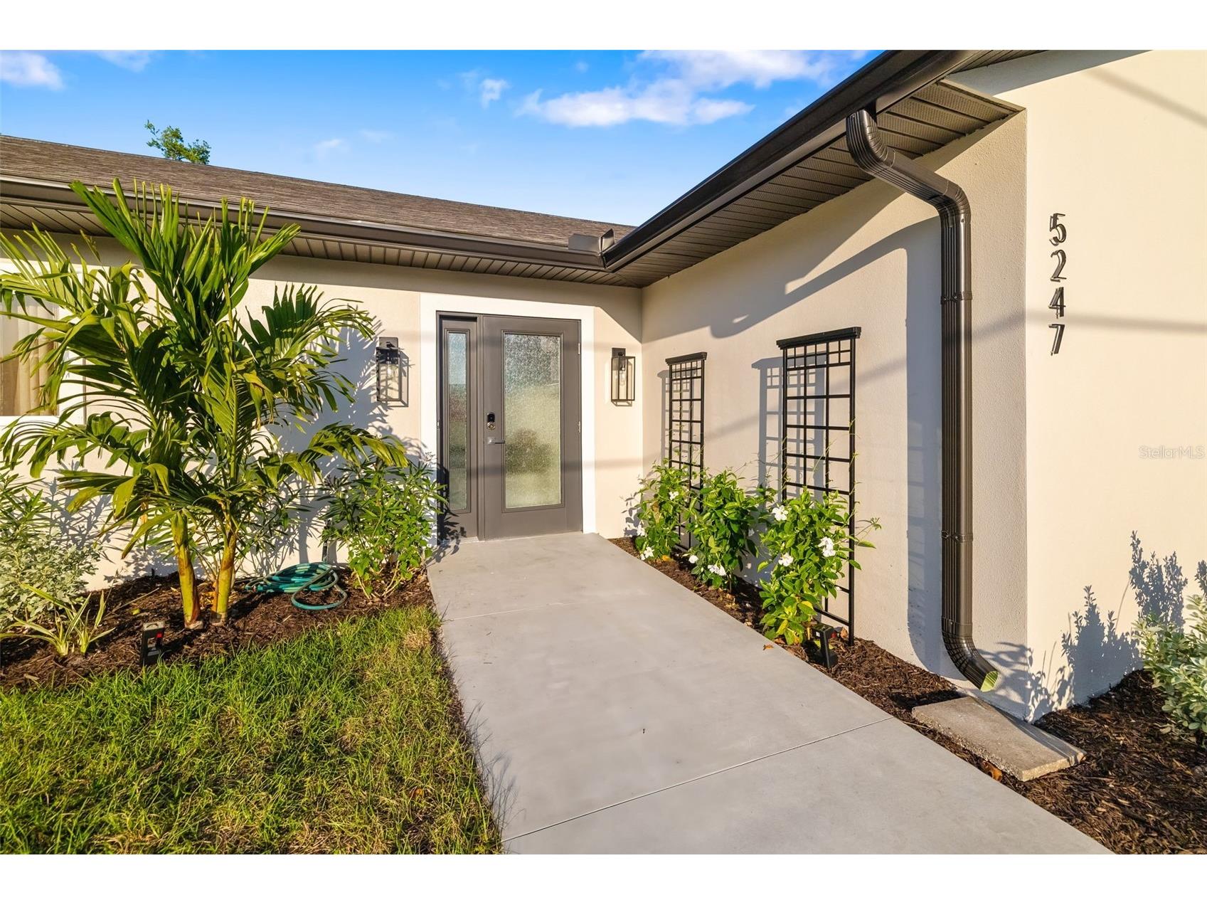 5247 Carmilfra Drive Sarasota FL 34231 - PHILLIPPI CREEK A4678319 image2
