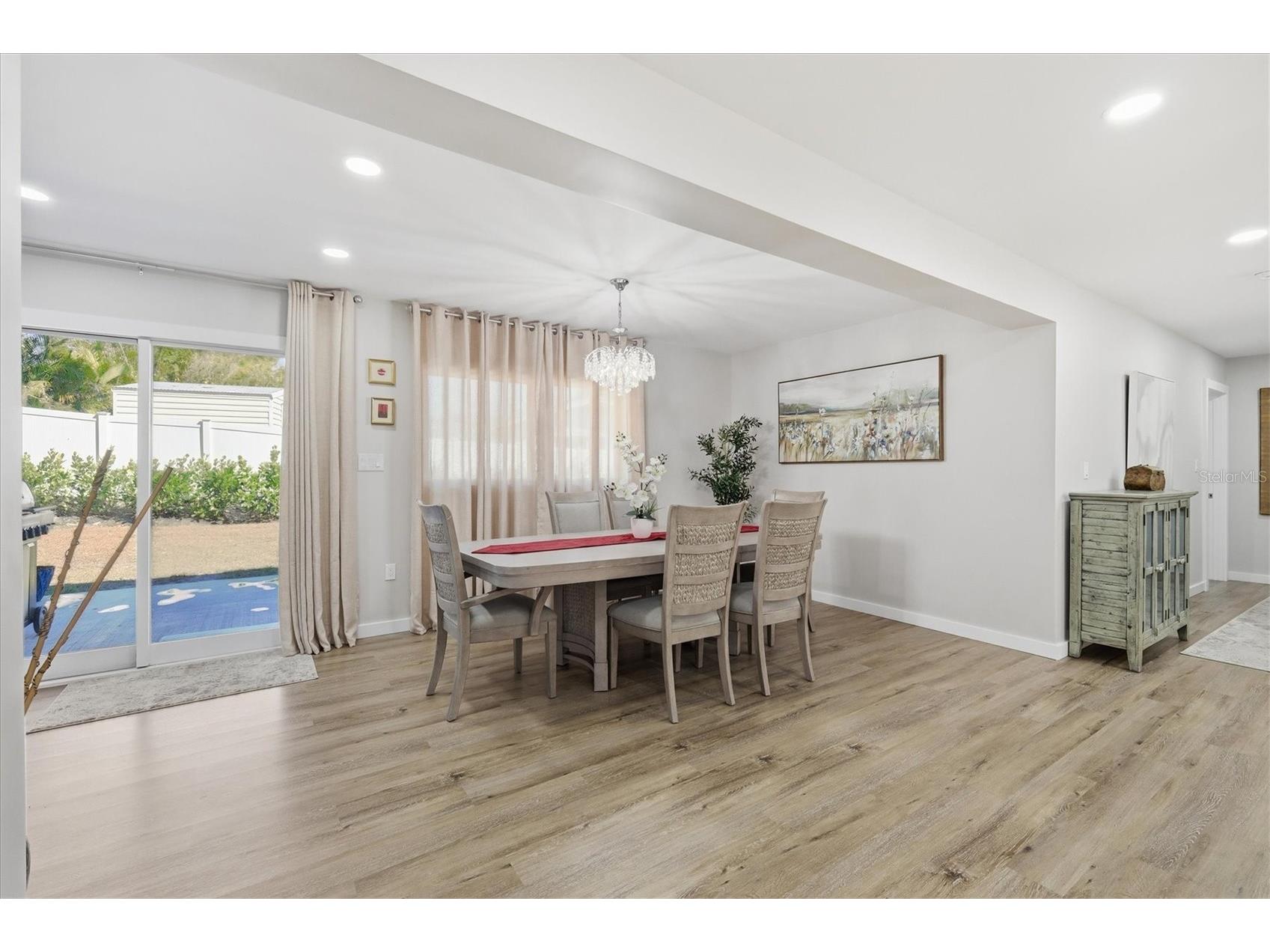 5247 Carmilfra Drive Sarasota FL 34231 A4681052 image11