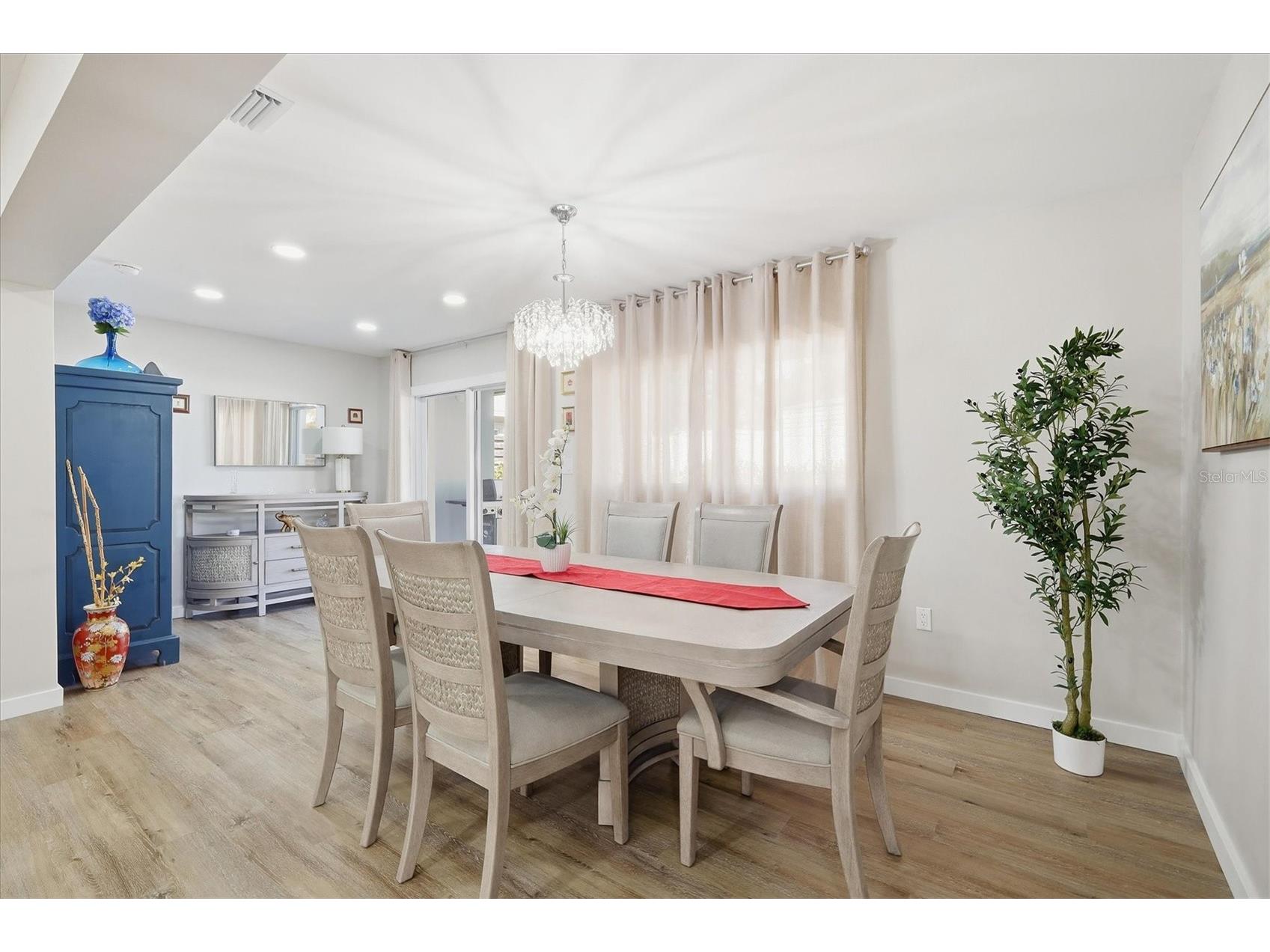 5247 Carmilfra Drive Sarasota FL 34231 A4681052 image12