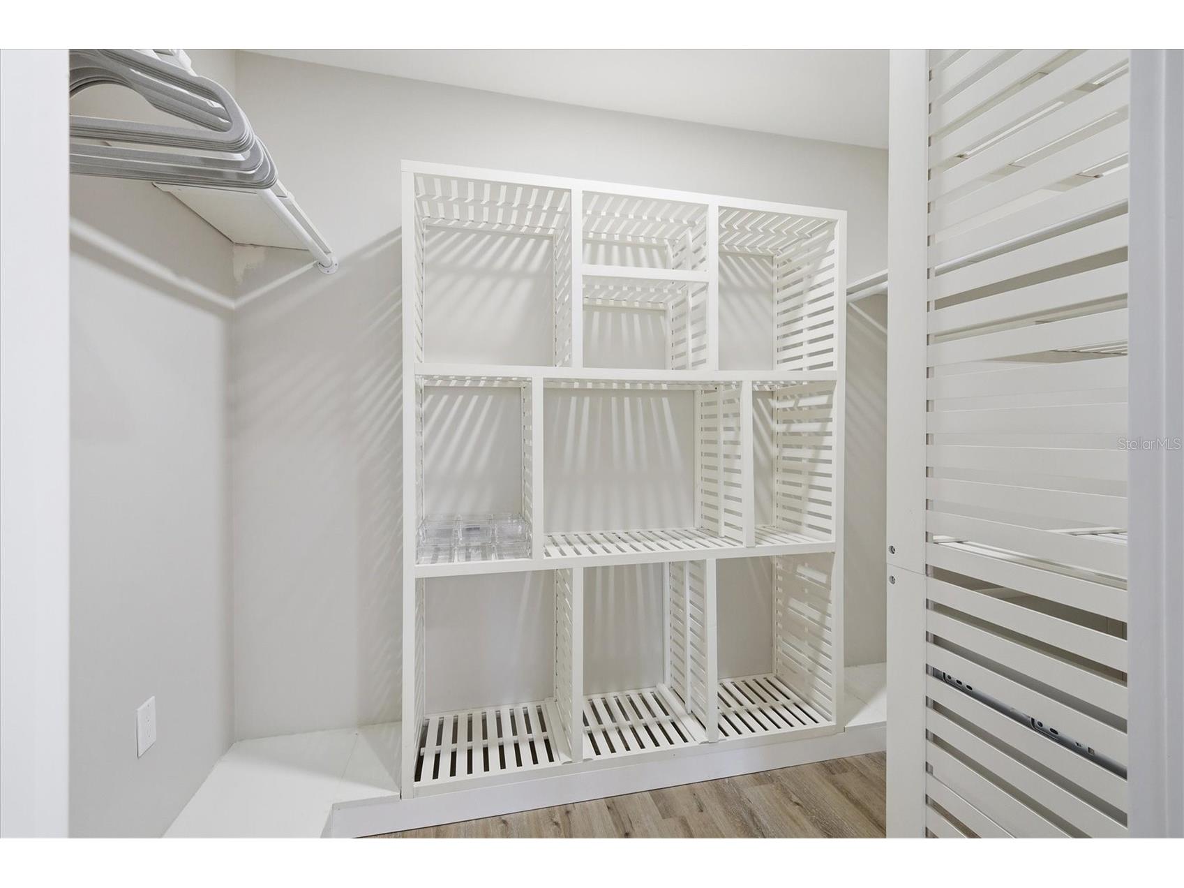 5247 Carmilfra Drive Sarasota FL 34231 A4681052 image19