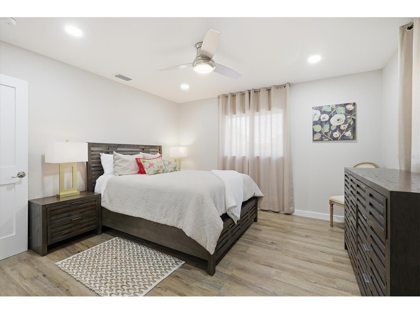 5247 Carmilfra Drive Sarasota FL 34231 A4681052 image22