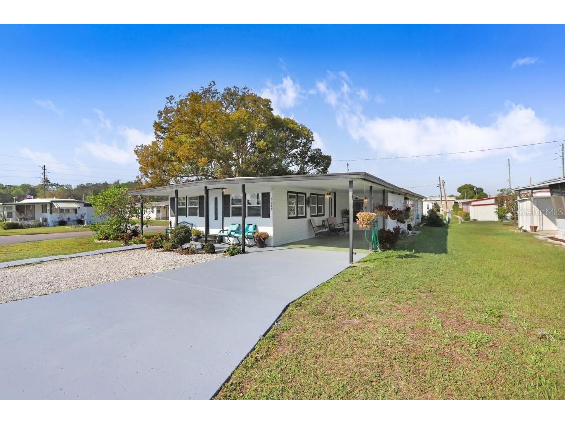 5247 Jo Street Zephyrhills FL 33542 T3431188 image1