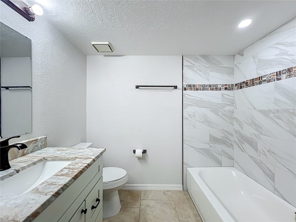 5249 Vineland Road Orlando FL 32811 O6354070 image32