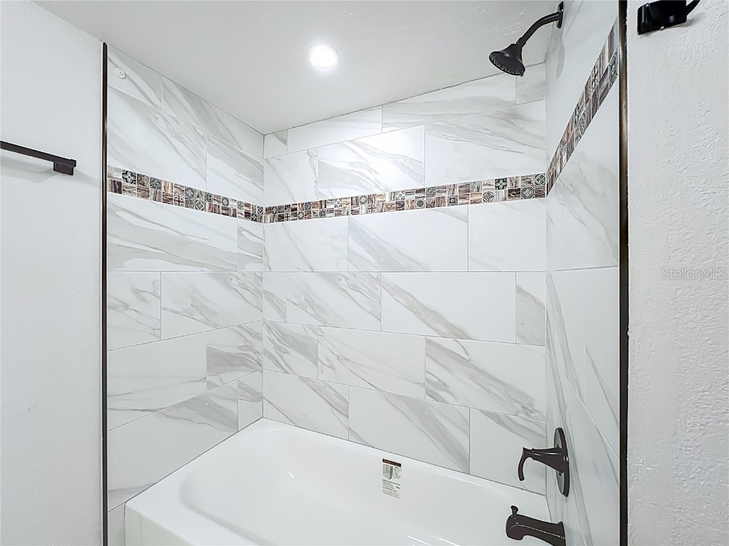 5249 Vineland Road Orlando FL 32811 O6354070 image33