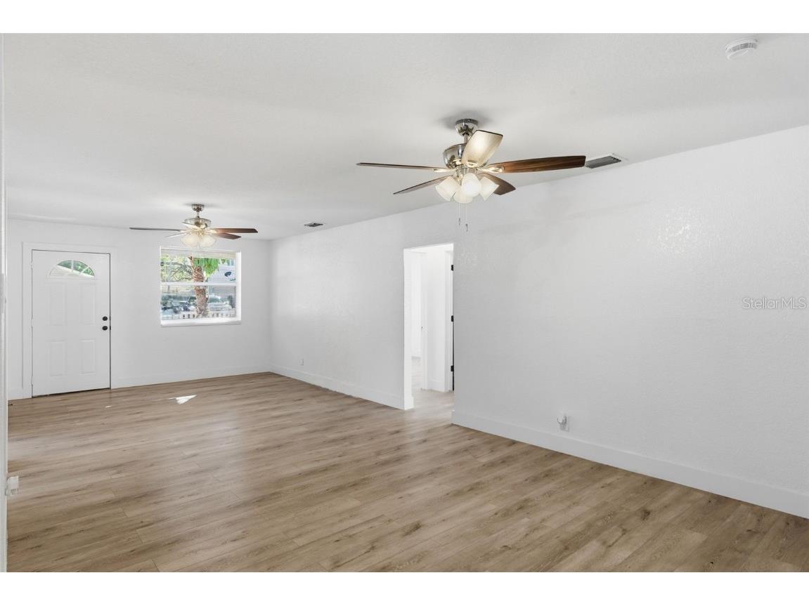 525 27th Avenue S Saint Petersburg FL 33705 TB8452069 image20