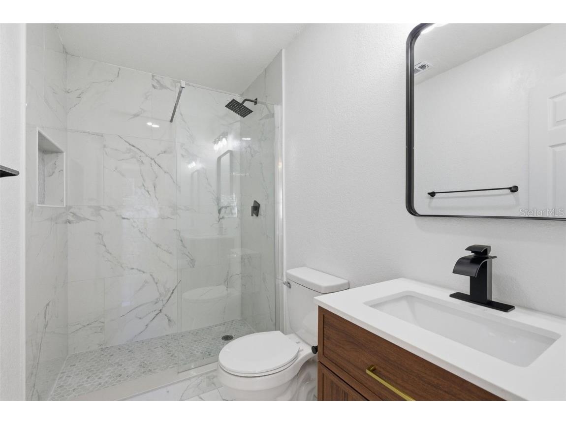 525 27th Avenue S Saint Petersburg FL 33705 TB8452069 image39