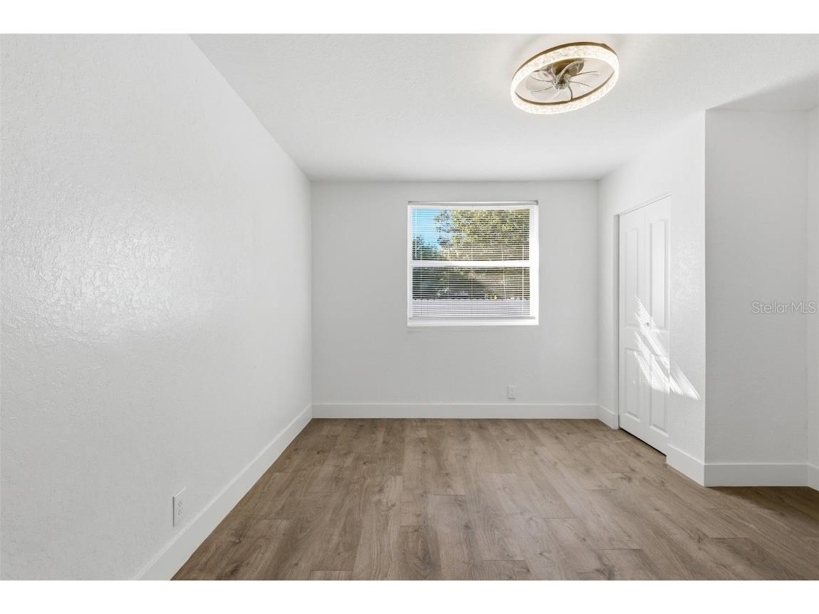 525 27th Avenue S Saint Petersburg FL 33705 TB8452069 image40