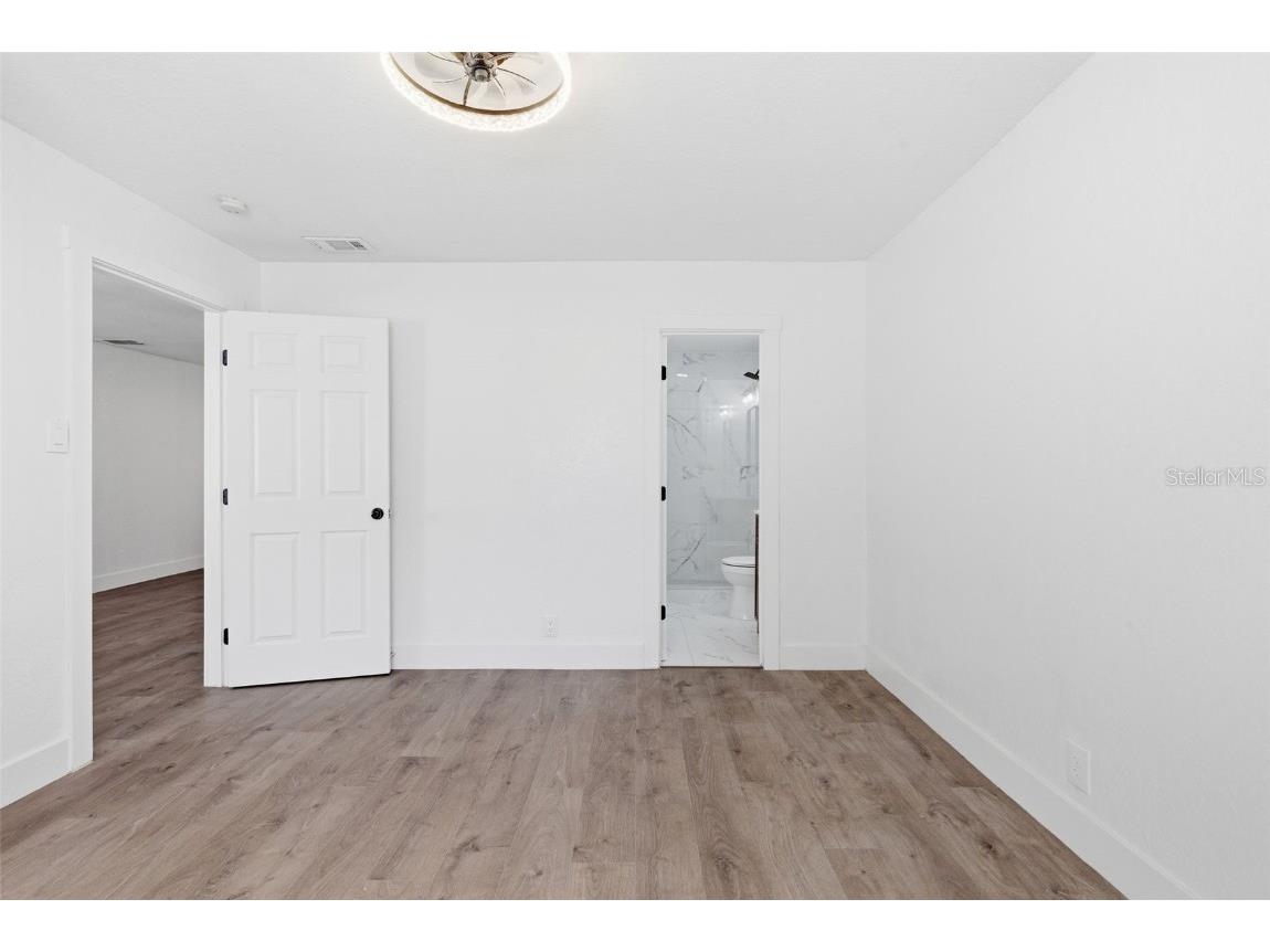 525 27th Avenue S Saint Petersburg FL 33705 TB8452069 image41