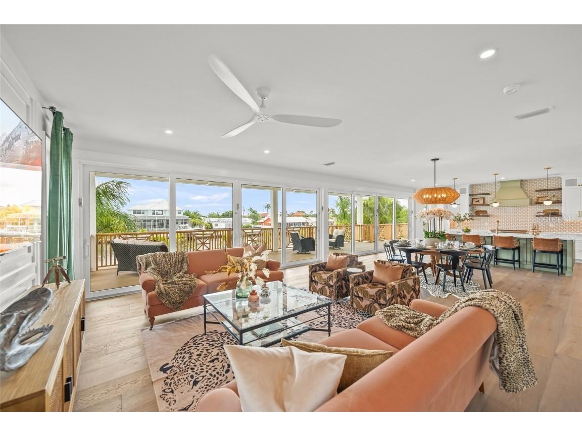 525 68th Street Holmes Beach FL 34217 A4671356 image18