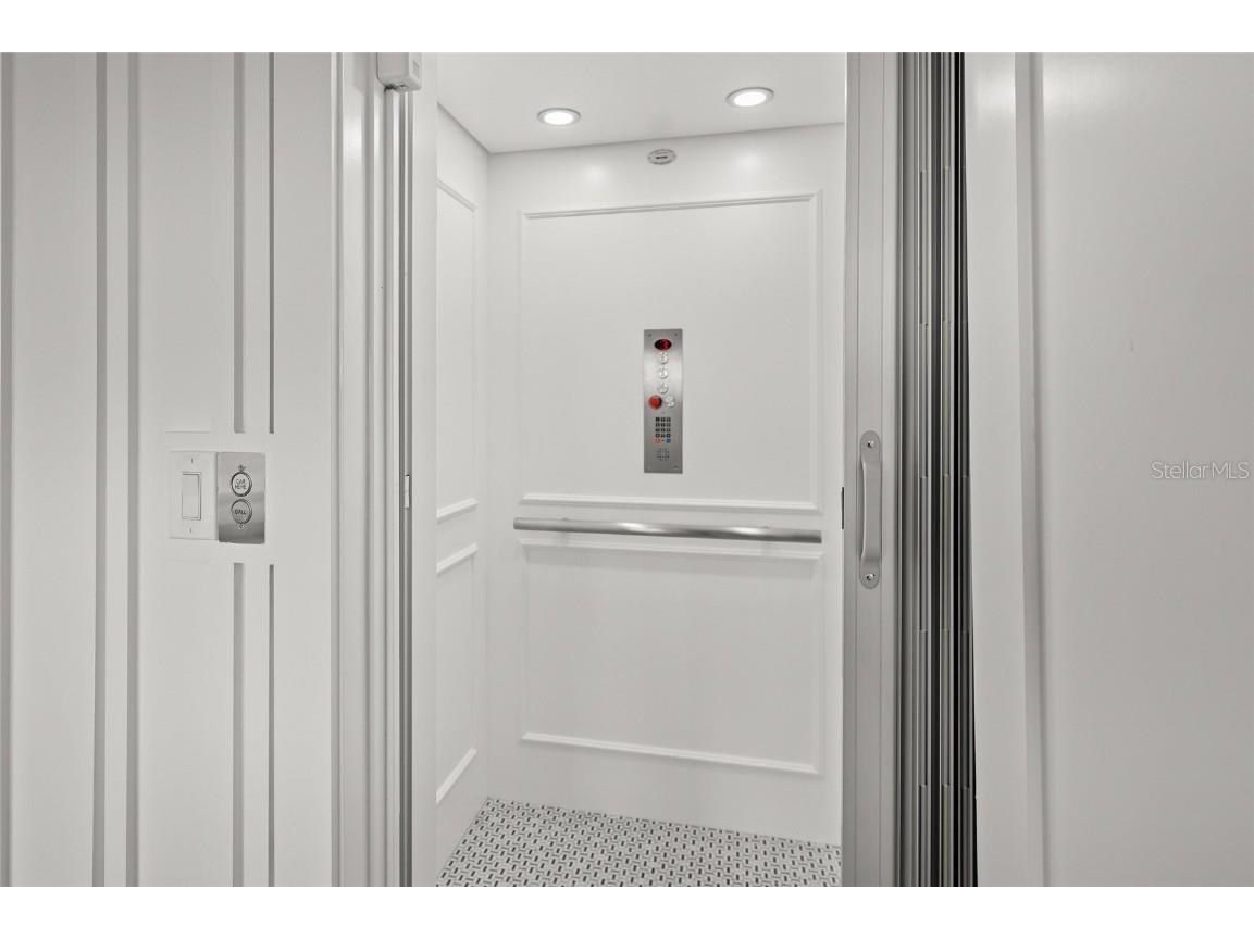 525 68th Street Holmes Beach FL 34217 A4671356 image28