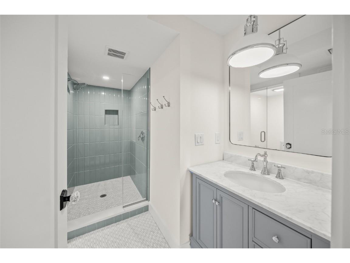 525 68th Street Holmes Beach FL 34217 A4671356 image37