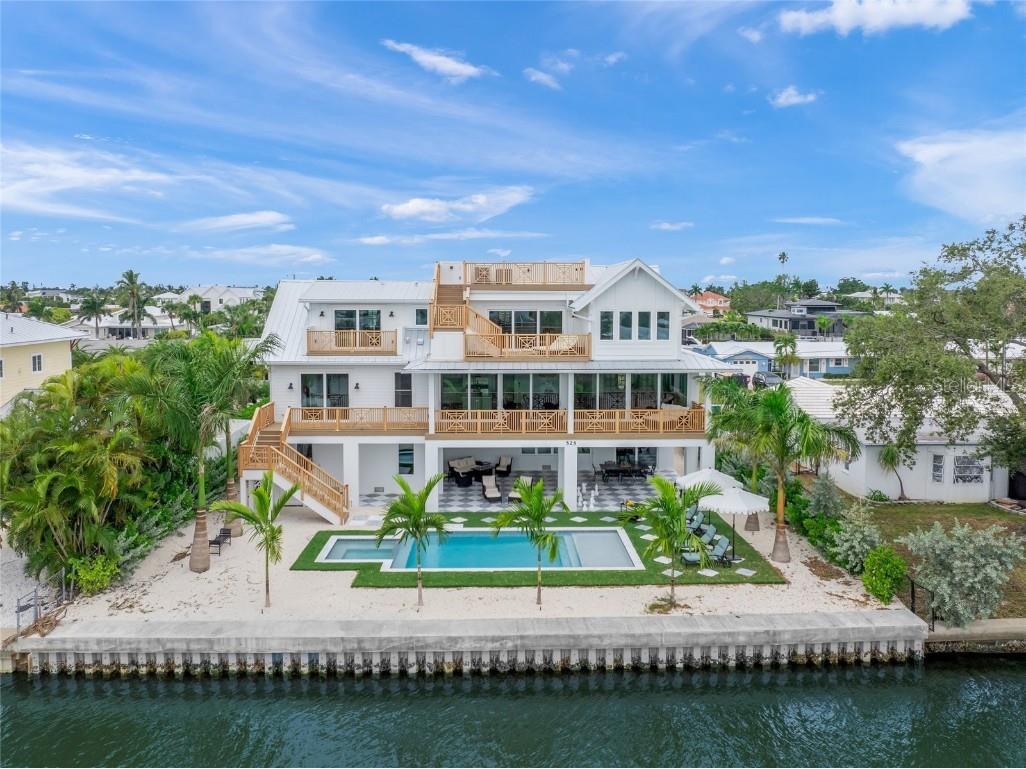 525 68th Street Holmes Beach FL 34217 A4671356 image5