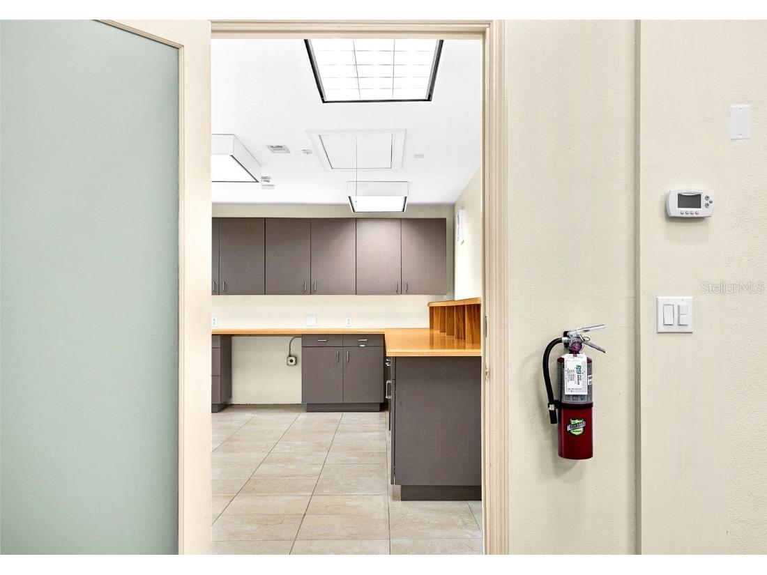 525 8th Street W Bradenton FL 34205 TB8445131 image36