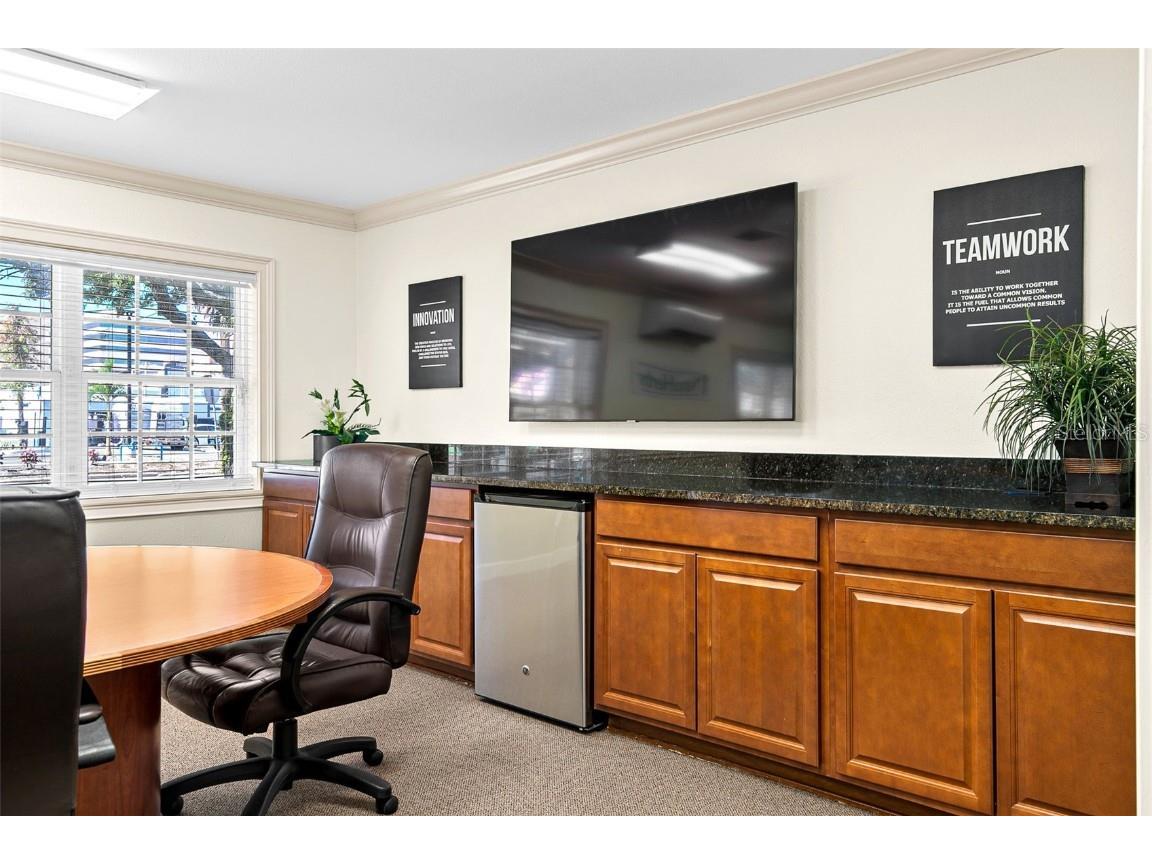 525 8th Street W Bradenton FL 34205 TB8445131 image49