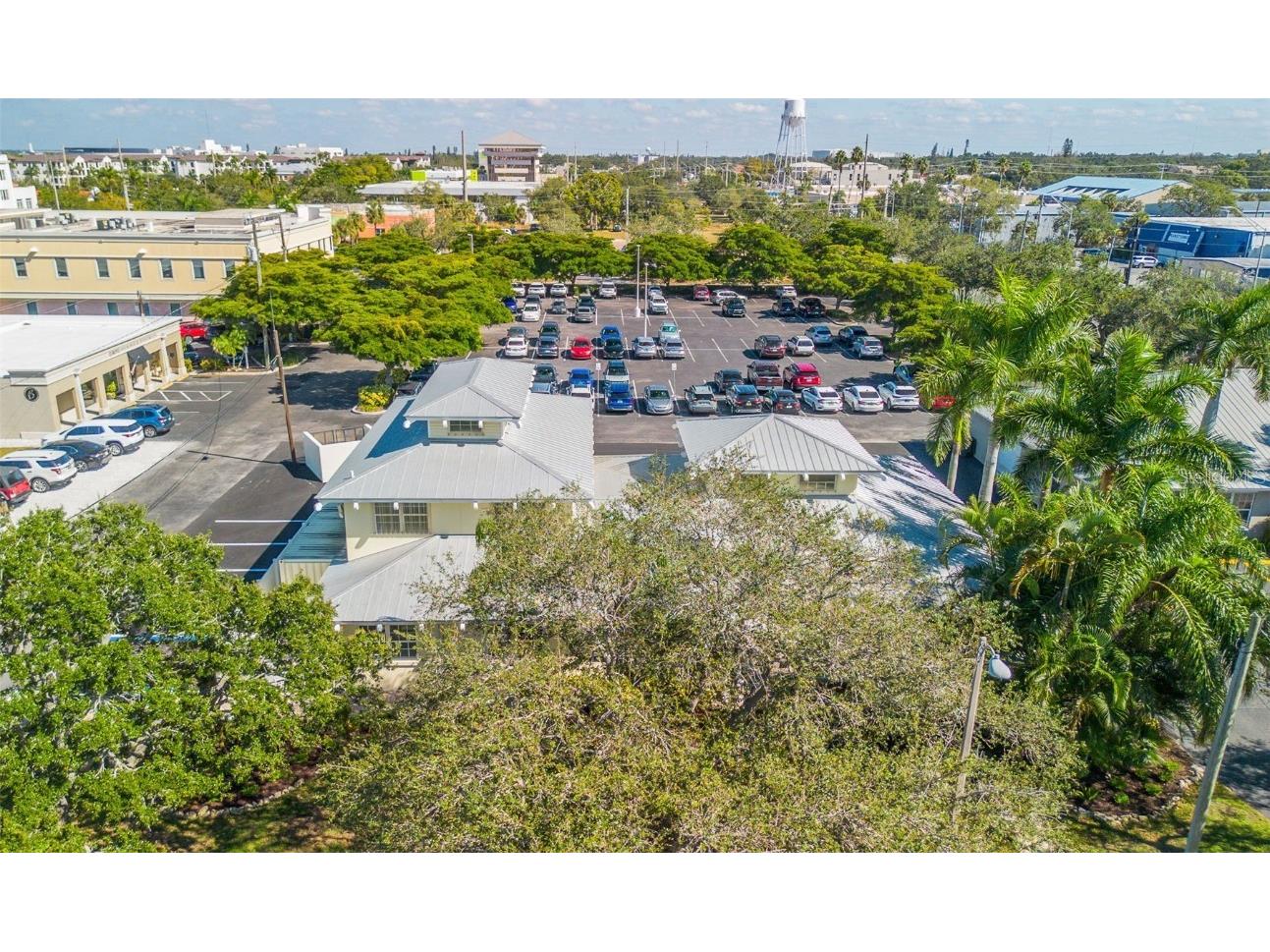 525 8th Street W Bradenton FL 34205 TB8445131 image62