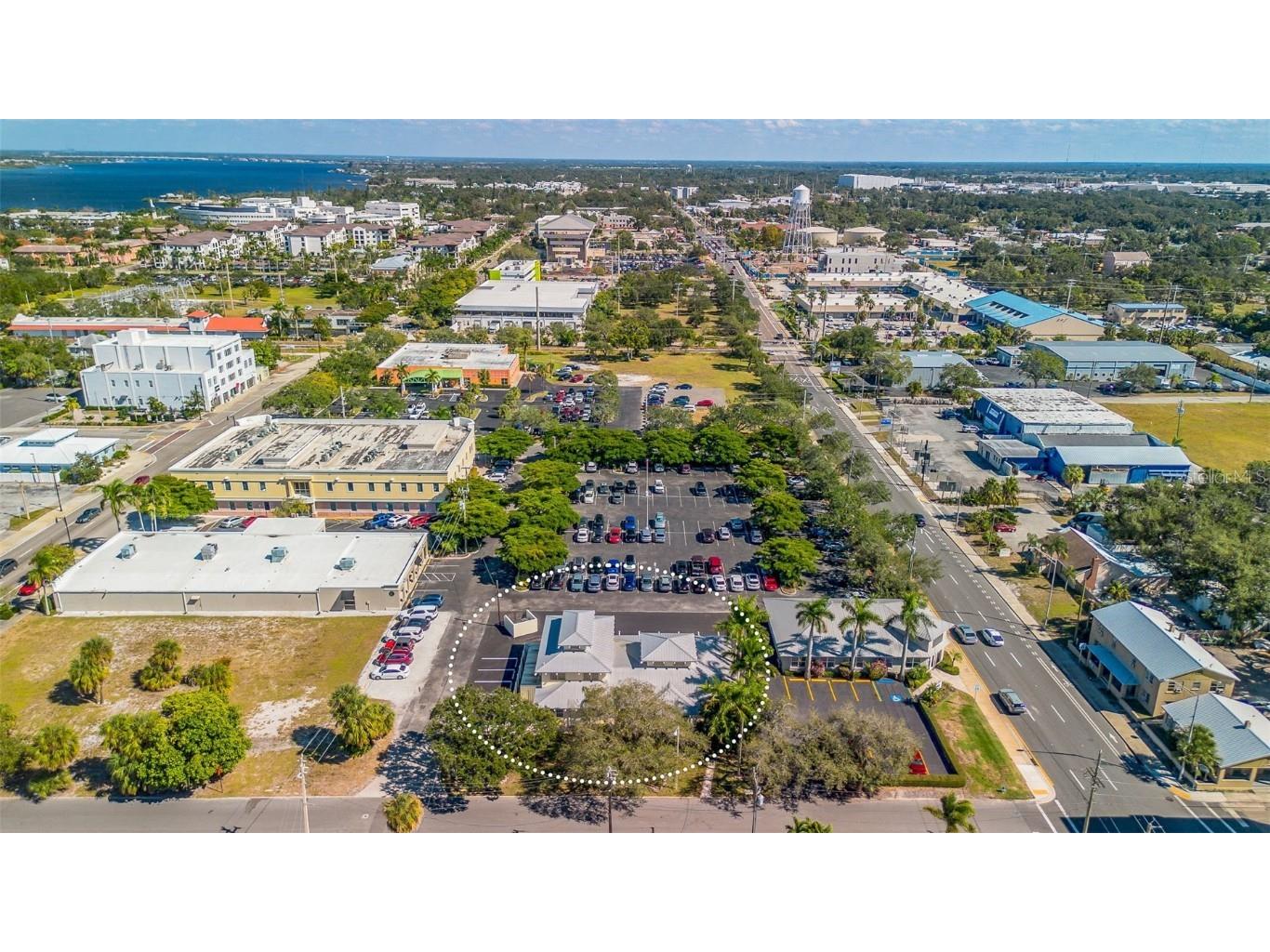 525 8th Street W Bradenton FL 34205 TB8445131 image64