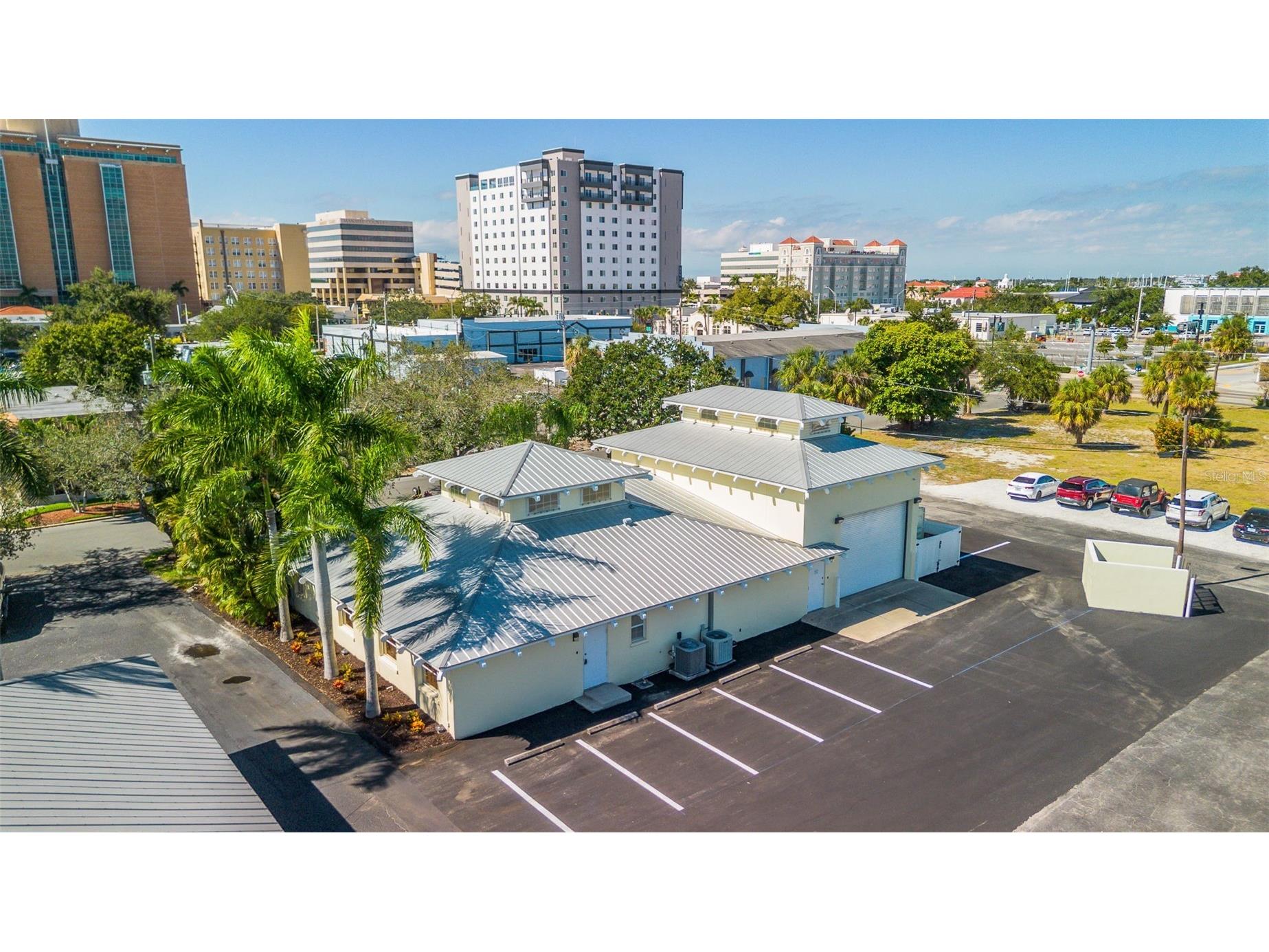 525 8th Street W Bradenton FL 34205 TB8505077 image3