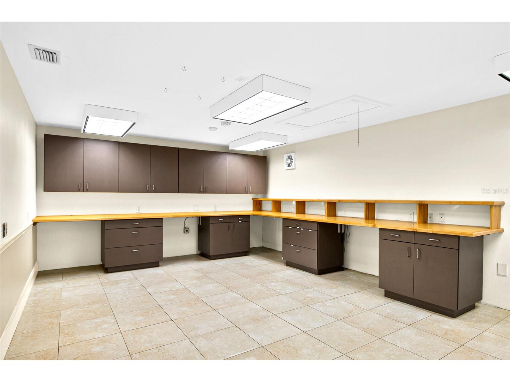 525 8th Street W Bradenton FL 34205 TB8505077 image48