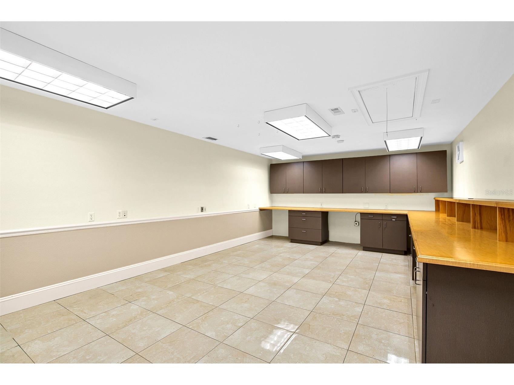 525 8th Street W Bradenton FL 34205 TB8505077 image49